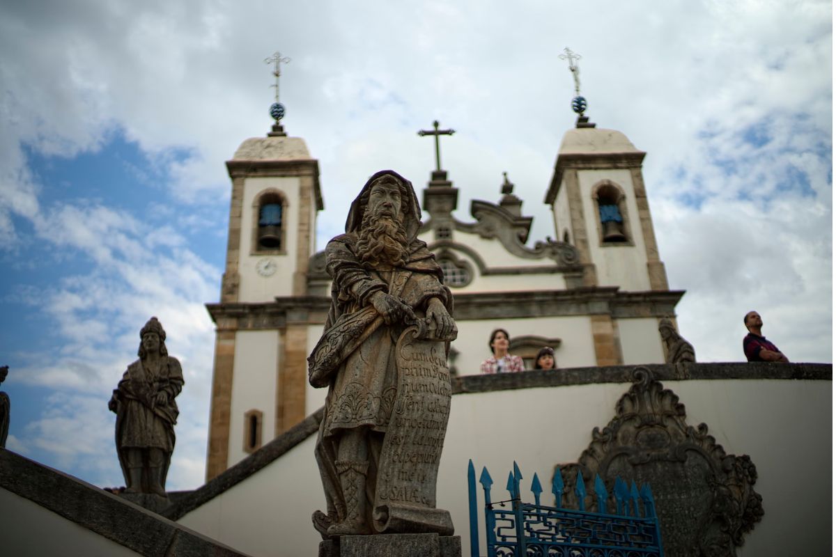 Esculturas dos profetas de Aleijadinho no Santuário do Senhor Bom Jesus do Matosinhos