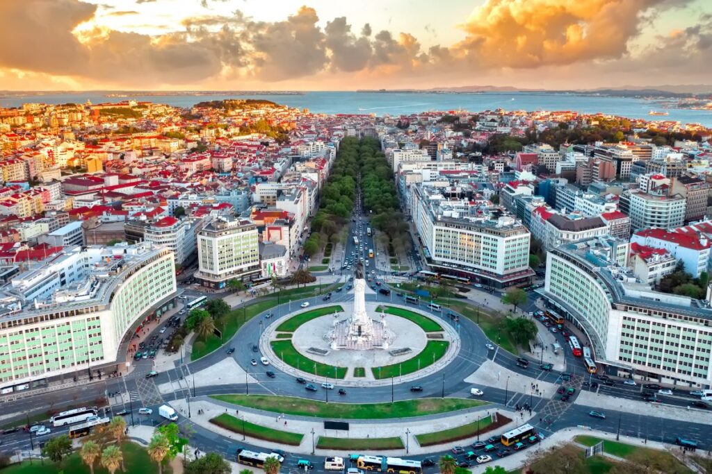 Praça Marquês de Pombal e a Avenida da Liberdade, em Lisboa