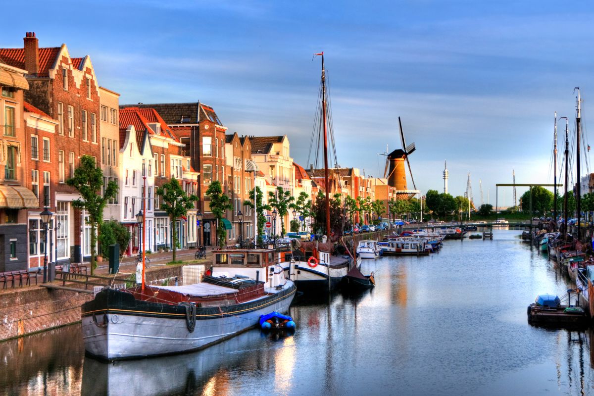 Canal do bairro de Delfshaven