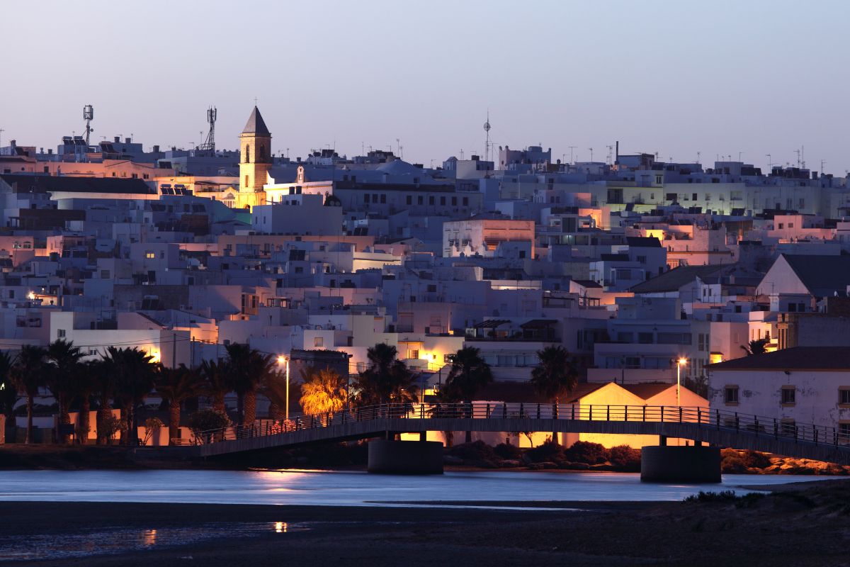 Conil de la Frontera ao anoitecer