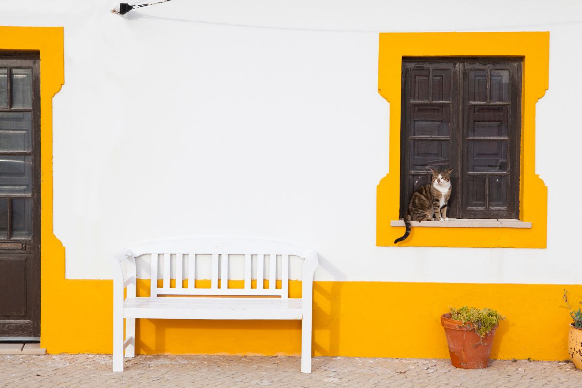 Fachada de casa do centro histórico de Peniche