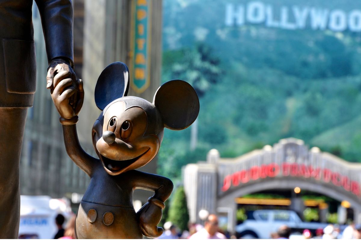 Estátua do Mickey ns Disney da França
