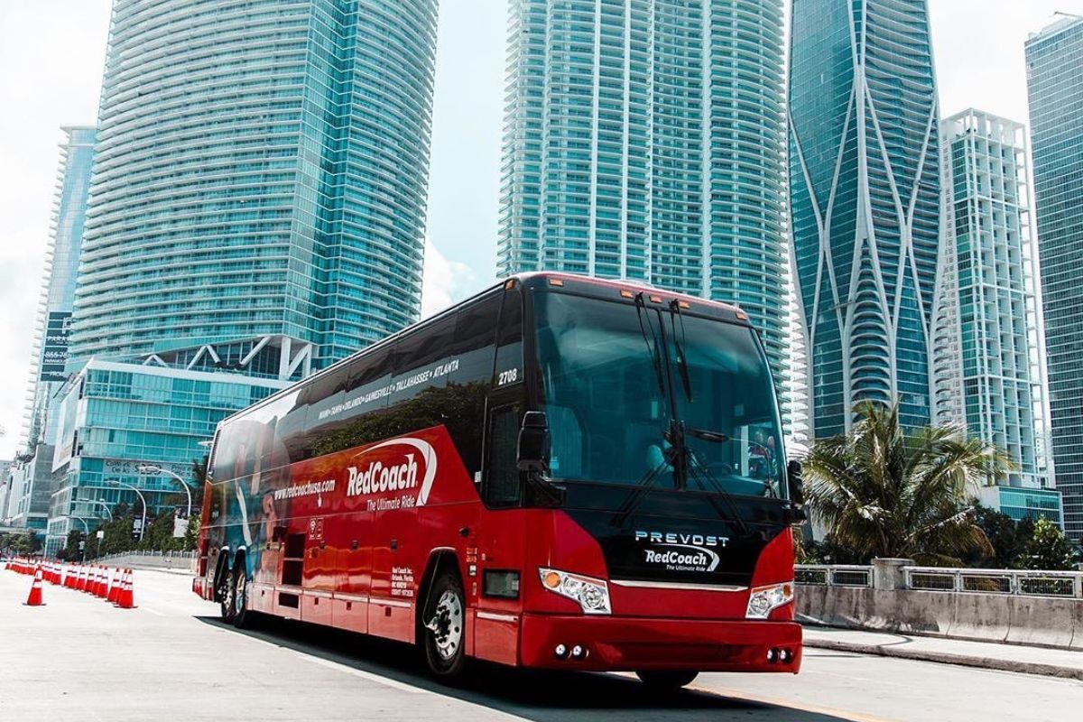 Ônibus que liga Aeroporto de Fort Lauderdale a Miami