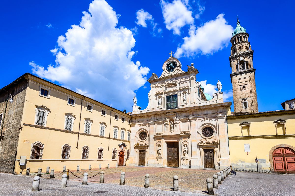 Piazza San Giovanni, no centro histórico de Parma