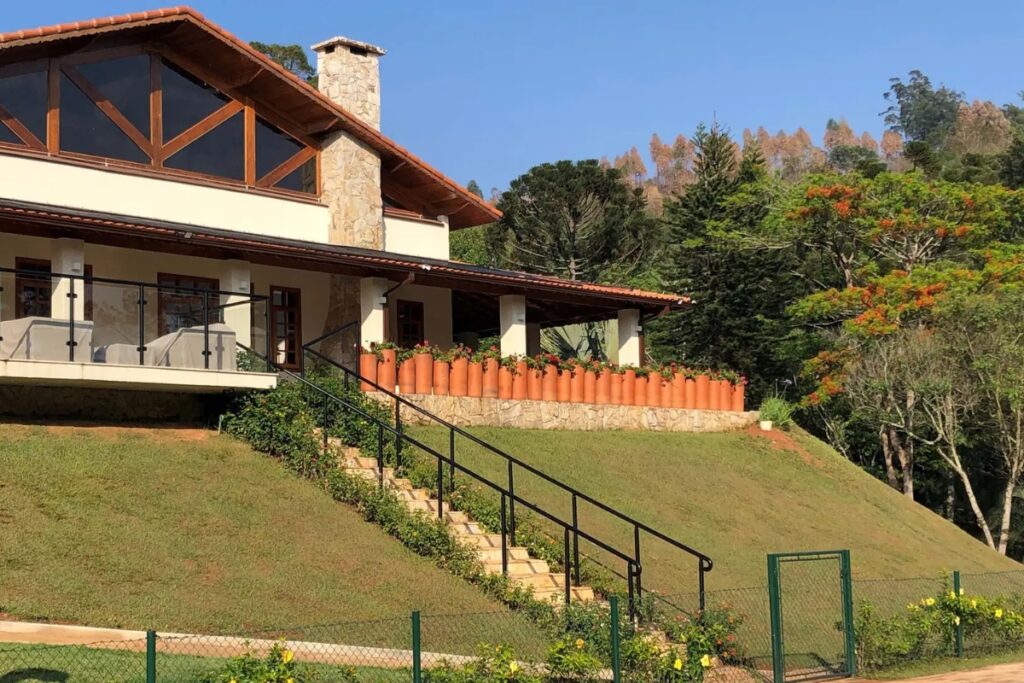 Fachada do Gardenian Boutique Hotel, em São Roque