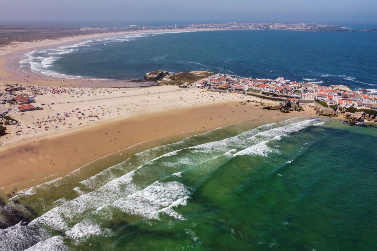 Imagem aérea das praias do Baleal norte e sul, Peniche