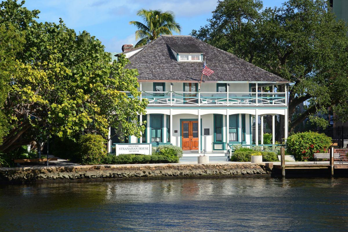 Casa de época do Stranahan House Museum vista de frente