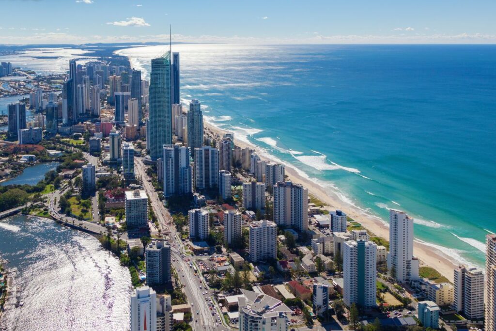 Vista panorâmica de Surfers Paradise, bairro no norte de Gold Coast