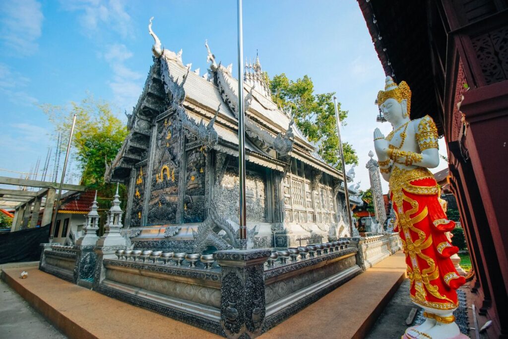 Exterior do Templo de Prata, em Chiang Mai