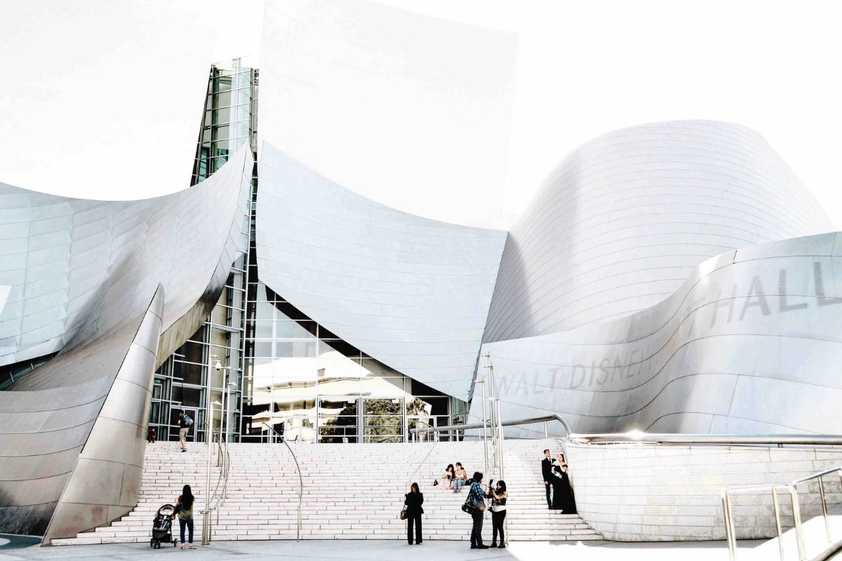 Fachada da Walt Disney Concert Hall, no centro de Los Angeles